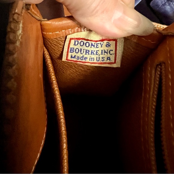 Beautiful Rare Dooney& Bourke Leather Crossbody Bag-Excellent Condition A2545458 - Picture 9 of 15